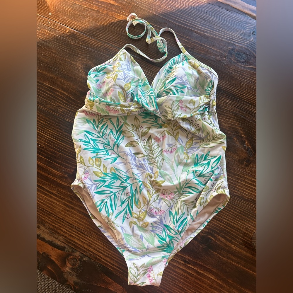 Women’s large maternity bathing suit from target